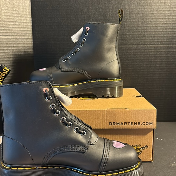 Dr martens NWT Air Wair Sinclair heart black lapstone and satin Lux boots . 8 - Picture 8 of 16